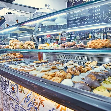 Отель Rifugio Sapienza Николози