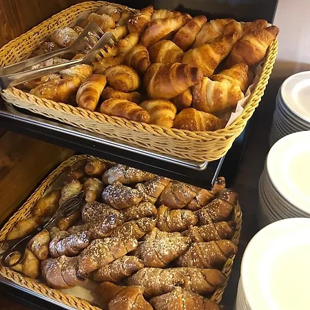 Rifugio Sapienza 3*